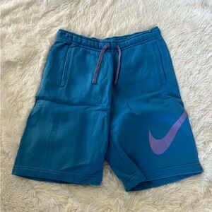 Men’s Nike Blue Shorts Size Medium